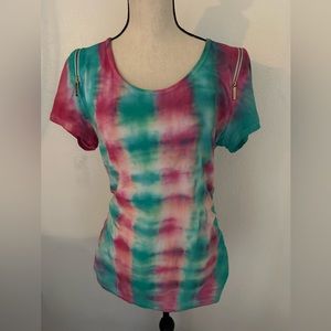 Tie-dyed, short sleeve T-shirt